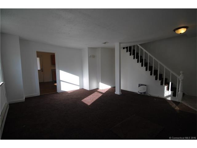 9 Mill St, Glastonbury, CT 06033