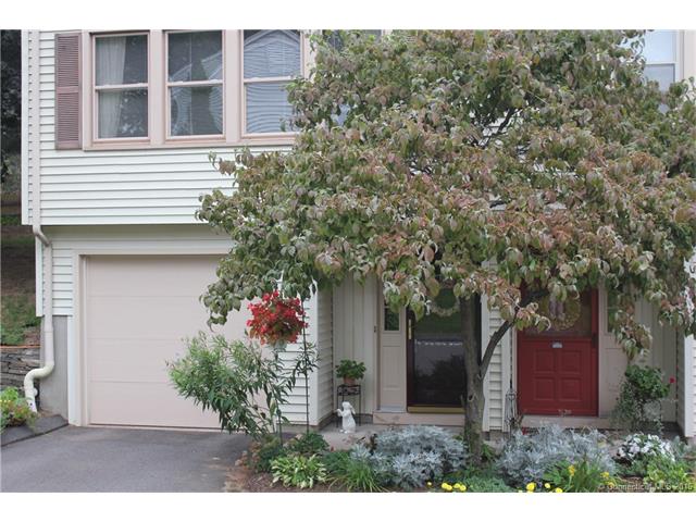 127 Springbrook Dr, Glastonbury, CT 06033
