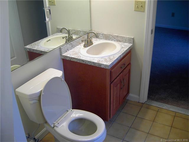 191 Georgetown Dr, Glastonbury, CT 06033