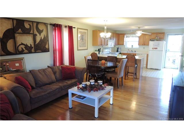 24 Firethorn Dr, Glastonbury, CT 06033
