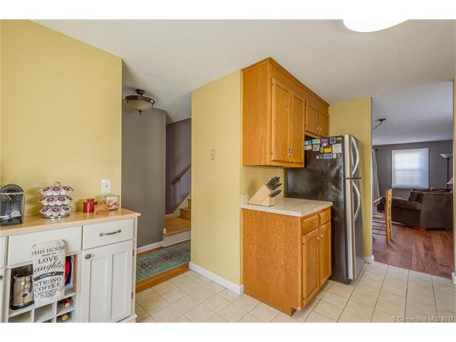 21 Hubbard Run Dr, Glastonbury, CT 06033