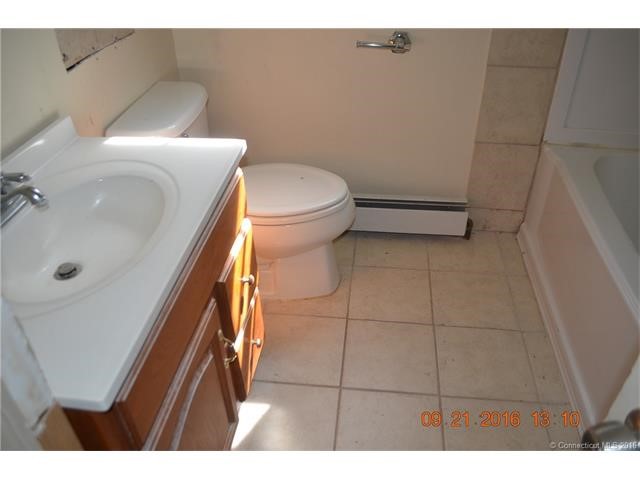 39E. Granby Rd, Granby, CT 06035
