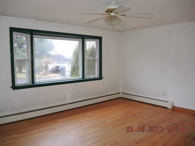 31 Christian Ln, Berlin, CT 06037