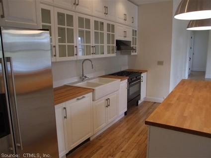 12 Elm Street, Salisbury, CT 06039