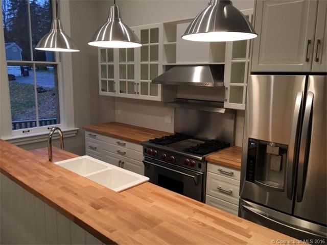 33 Sharon Road, Salisbury, CT 06039