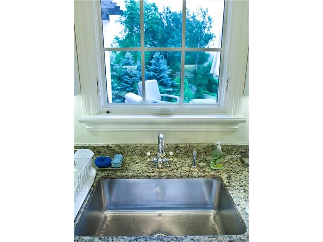 86 Reservoir Road, Salisbury, CT 06039