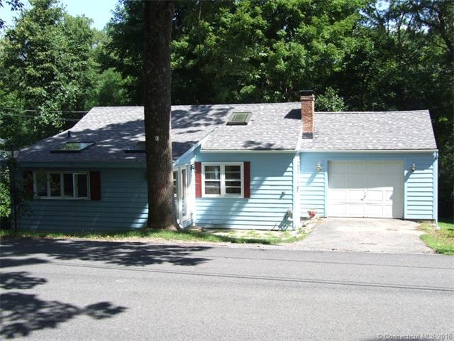 14 Meadow St, Salisbury, CT 06039