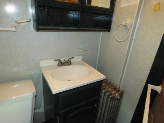 146 High St, Manchester, CT 06040
