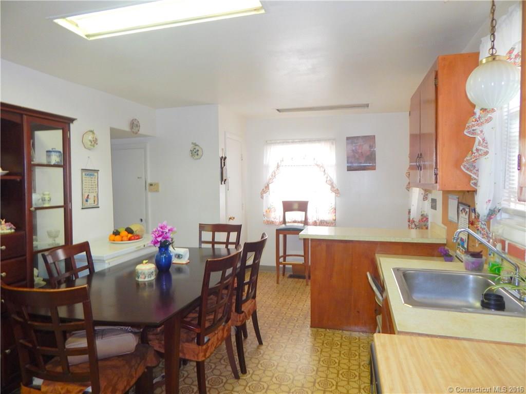 293 Spruce St., Manchester, CT 06040