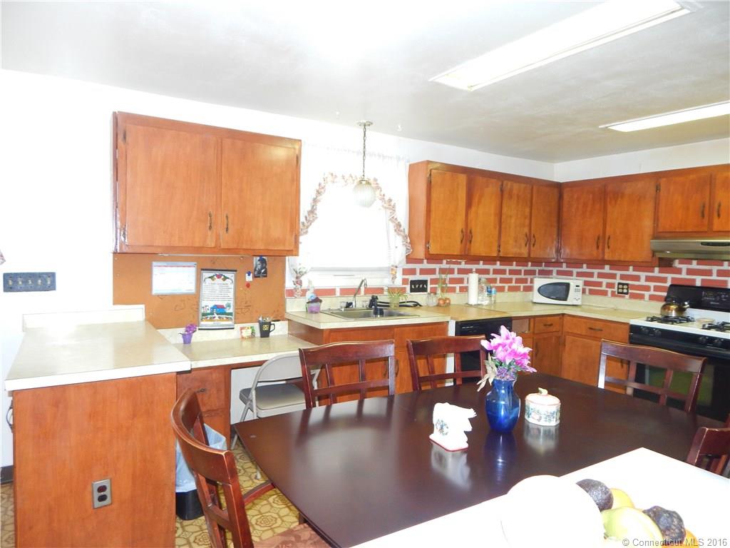 293 Spruce St., Manchester, CT 06040