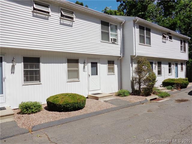 63 Summit St, Manchester, CT 06040