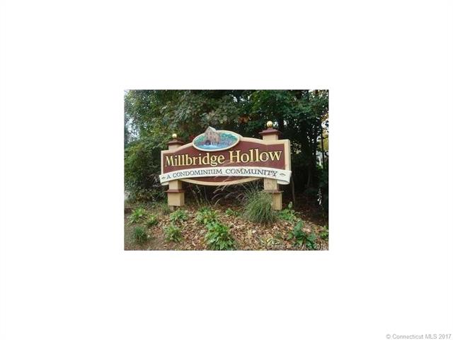 24 Prospect St, Manchester, CT 06040