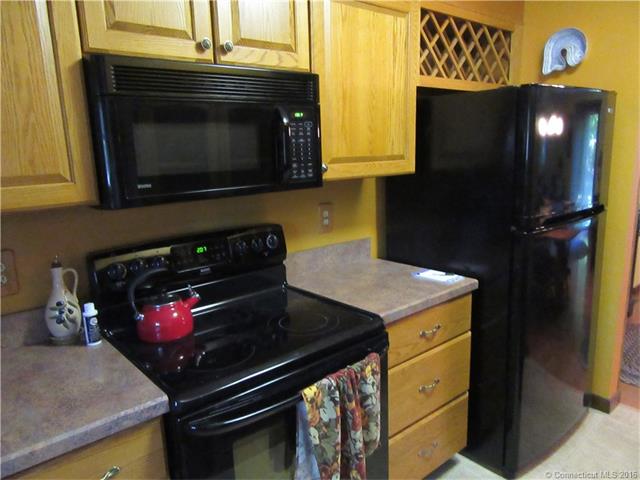588 East Center St., Manchester, CT 06040