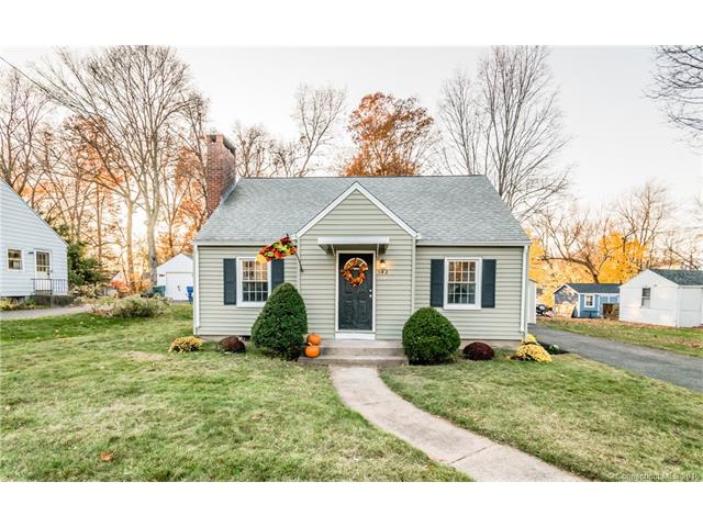 142 Walker St, Manchester, CT 06040