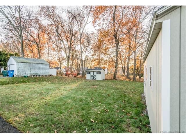 142 Walker St, Manchester, CT 06040