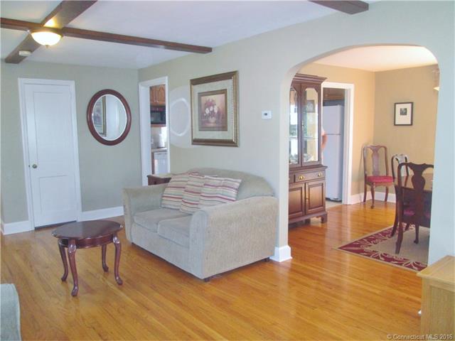 92 Autumn St, Manchester, CT 06040
