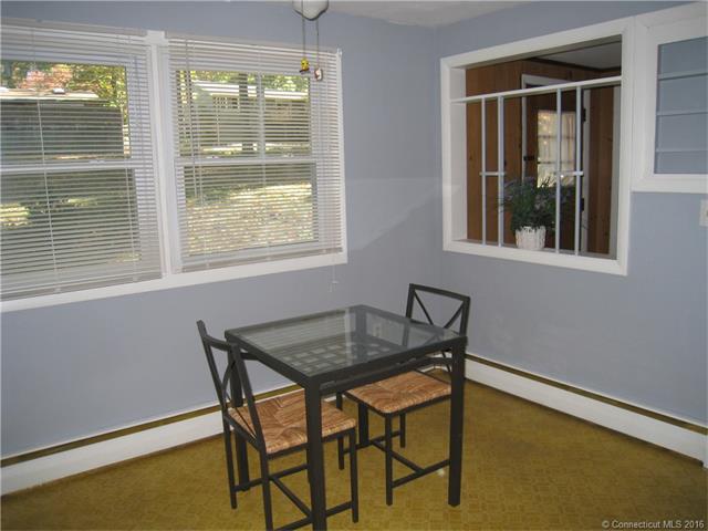 139 Mountain Rd, Manchester, CT 06040