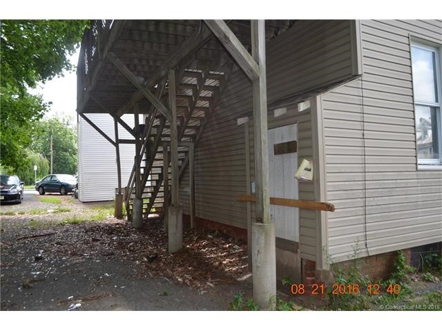 107Spruce St, Manchester, CT 06040