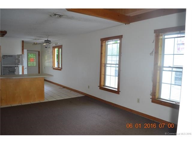 107Spruce St, Manchester, CT 06040