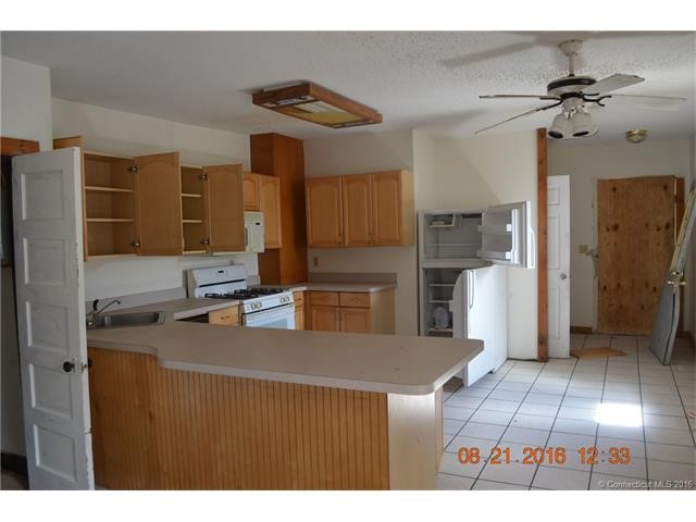 107Spruce St, Manchester, CT 06040