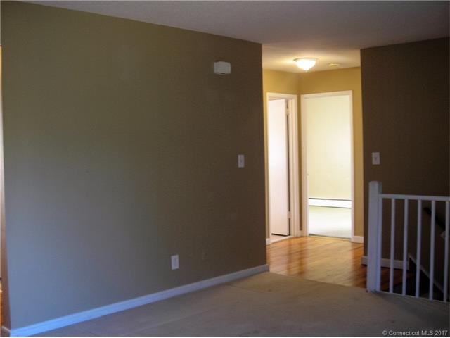 428 Middle Tpke, Manchester, CT 06040