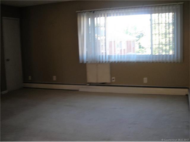 428 Middle Tpke, Manchester, CT 06040