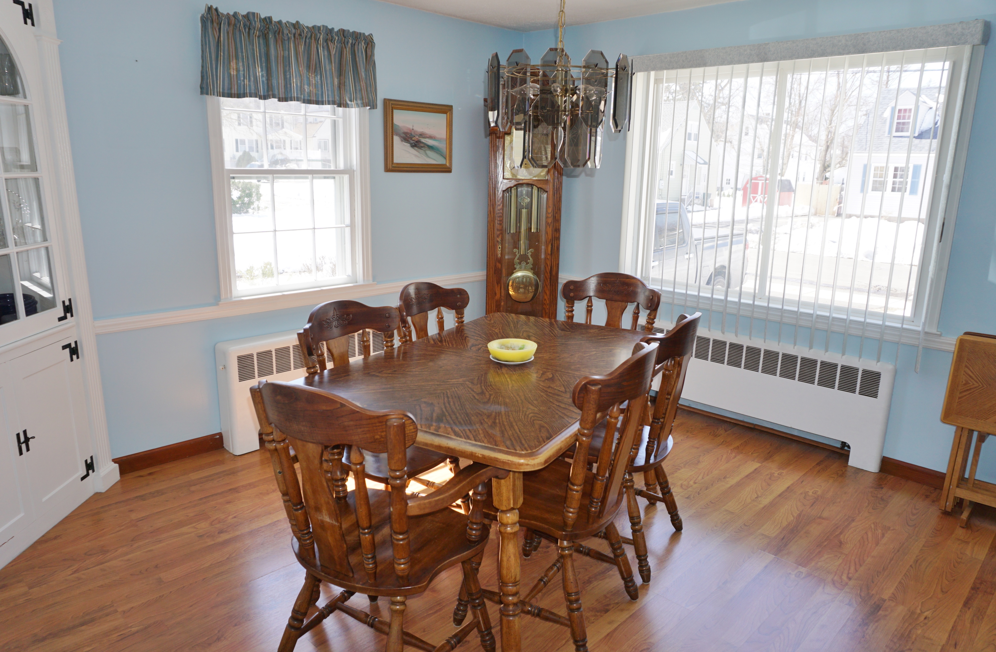 35 Victoria Rd, Manchester, CT 06040