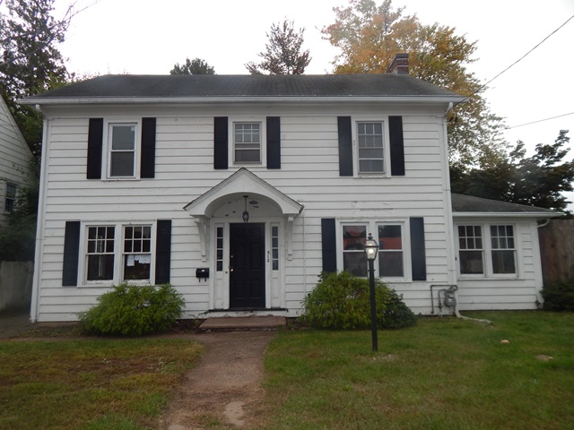 512 Center StManchester, CT, 06040Hartford County