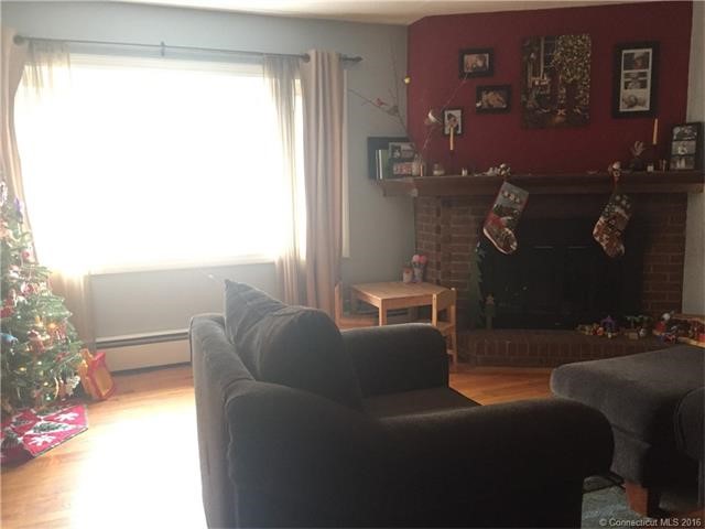 172Hawthorne St, Manchester, CT 06042