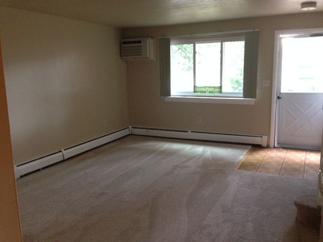 292 Green Rd #D, Manchester, CT 06042