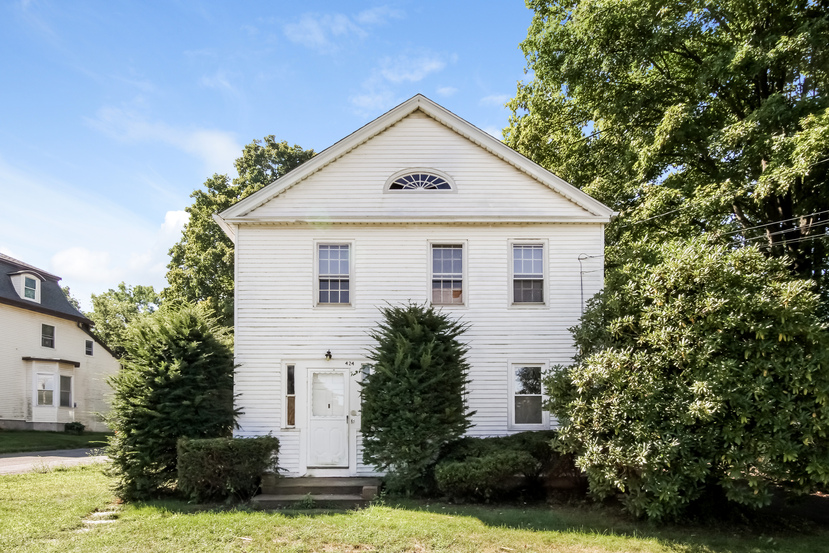 424 N Main St, Manchester, CT 06042