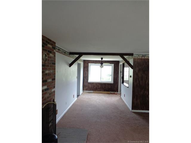 19 Denver Rd, Manchester, CT 06042