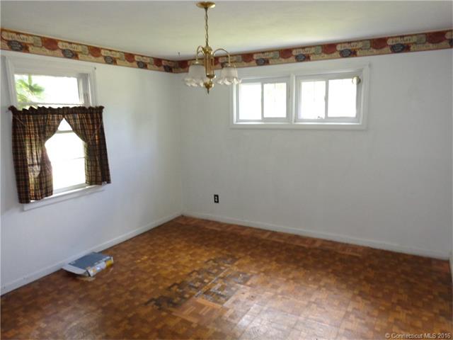 19 Denver Rd, Manchester, CT 06042
