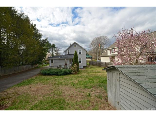 307 Woodbridge St, Manchester, CT 06042
