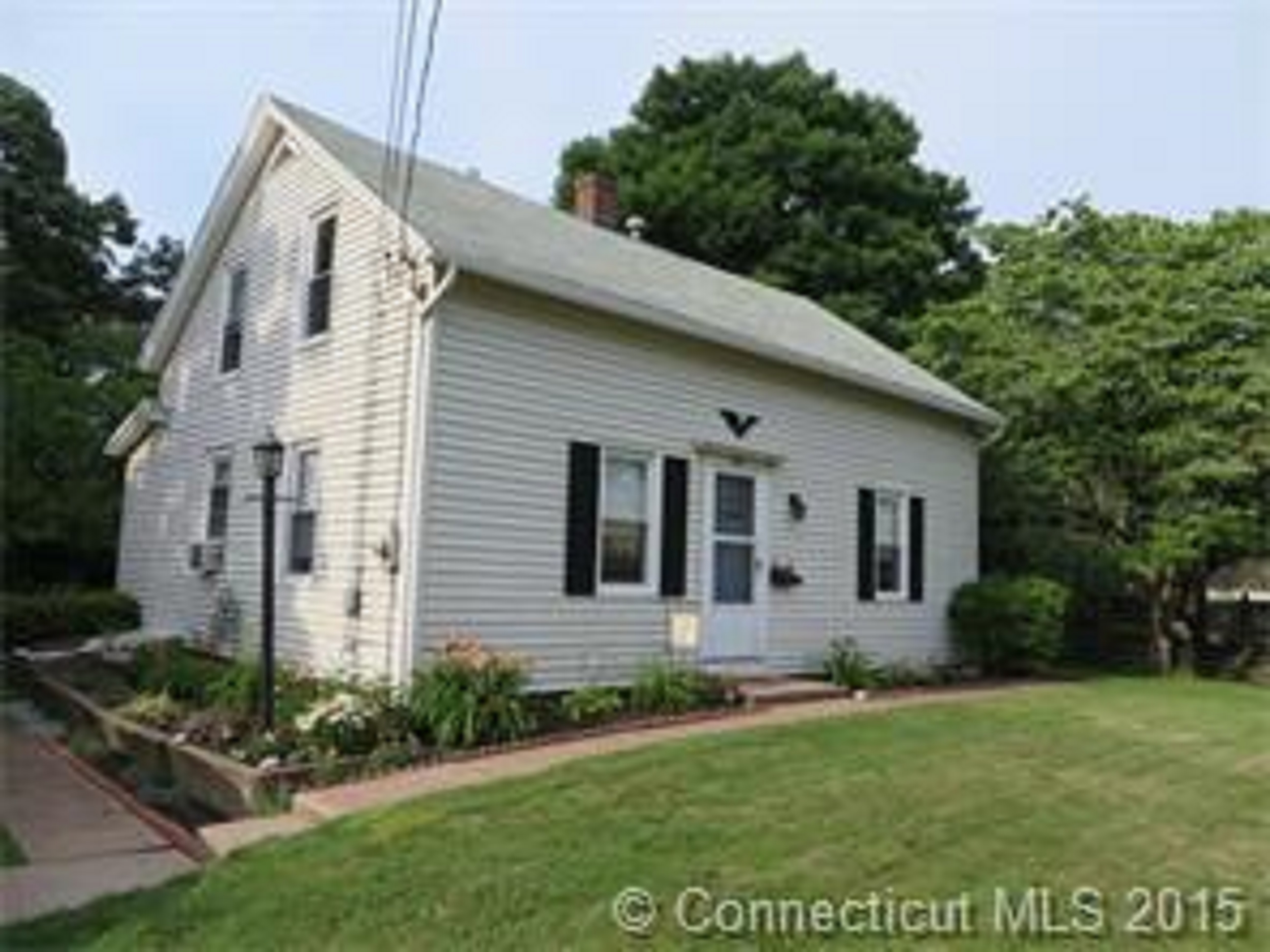 437 1/2 North Main Street, Manchester, CT 06042