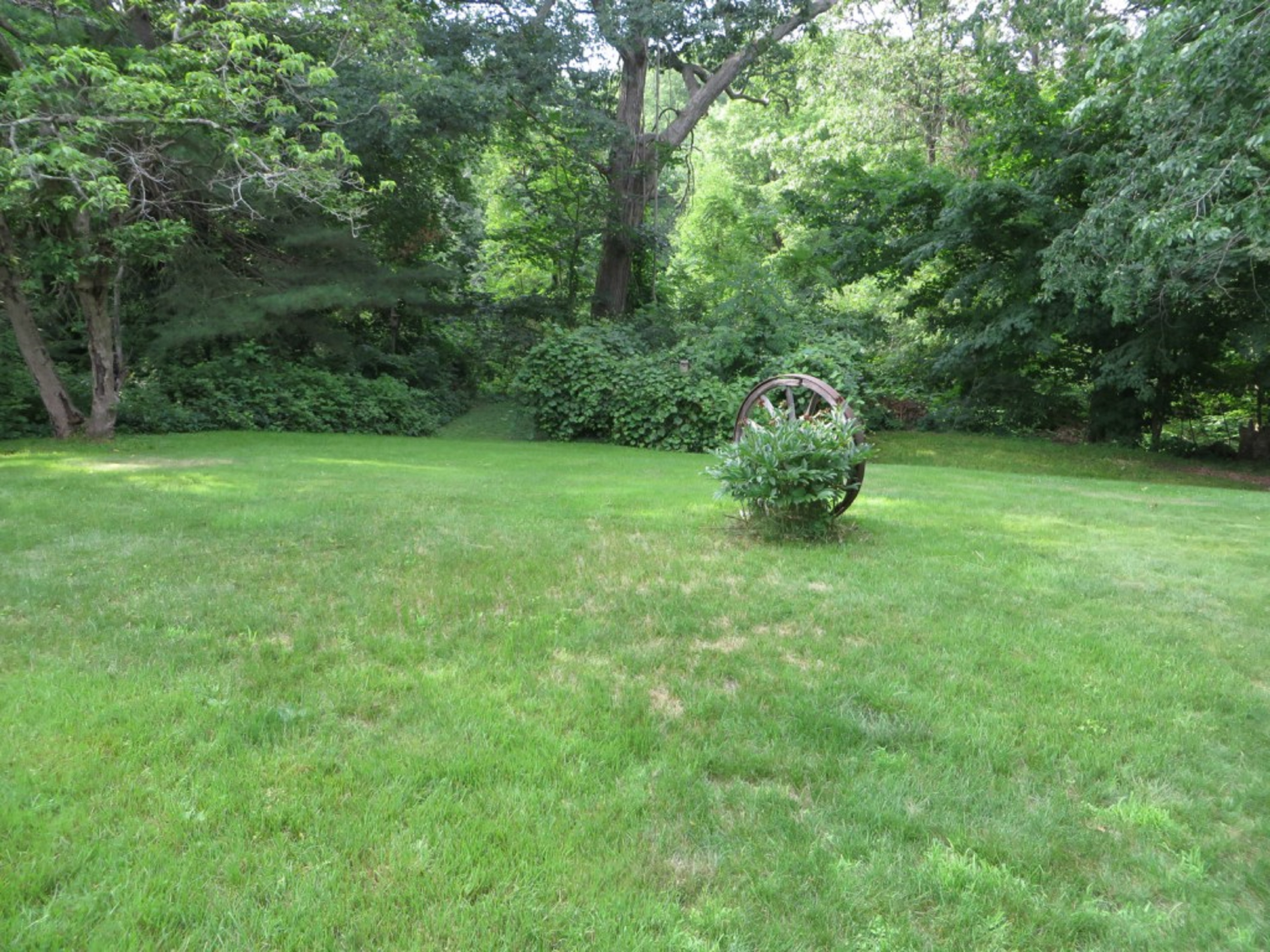 437 1/2 North Main Street, Manchester, CT 06042