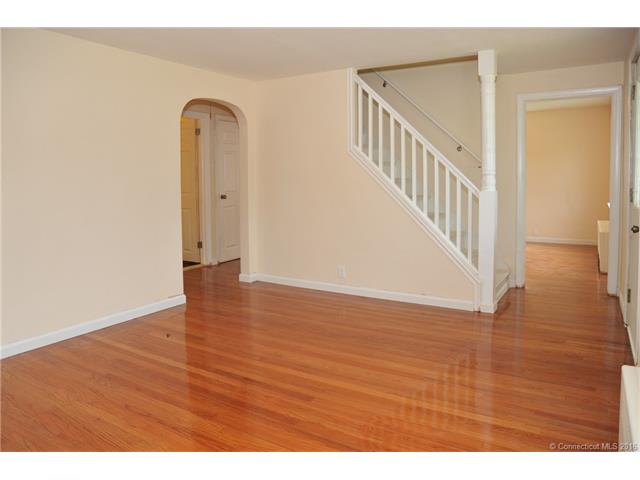 447Summit St, Manchester, CT 06042