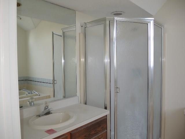 190E Main St, Manchester, CT 06042