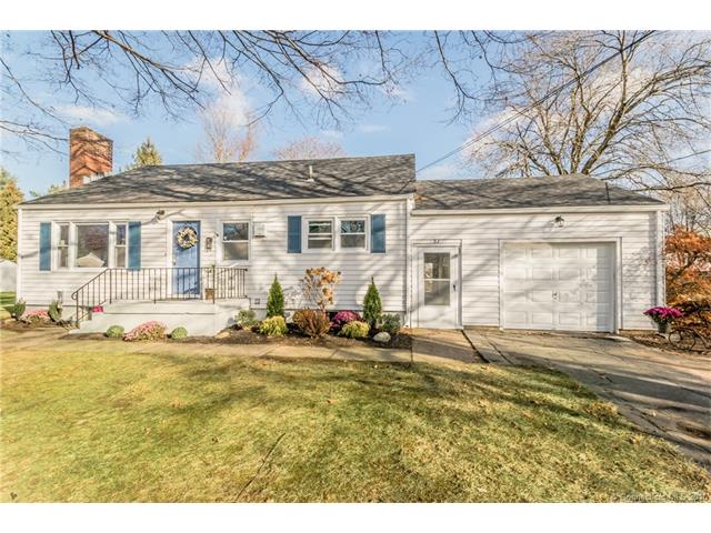 51 Oakwood Rd, Manchester, CT 06042