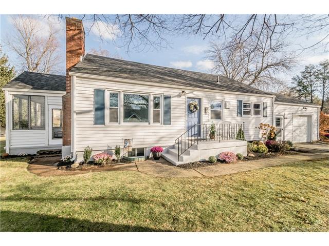 51 Oakwood Rd, Manchester, CT 06042