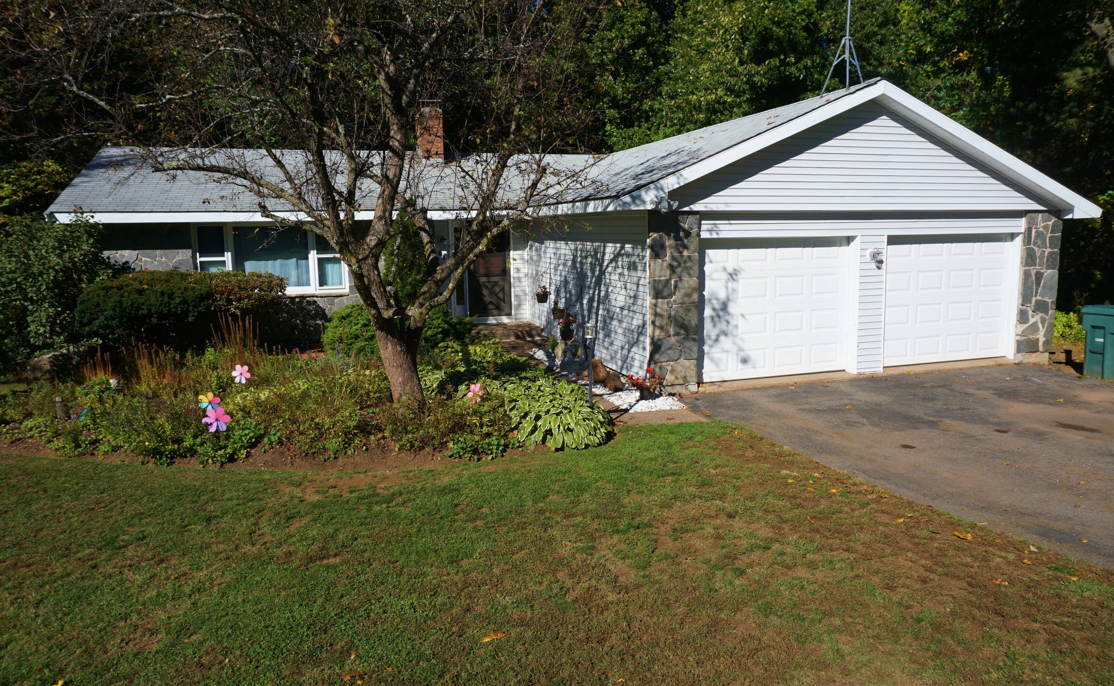 64 Hamilton Dr., Manchester, CT 06042