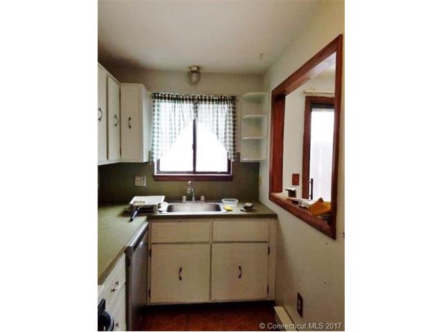 199 Homestead St, Manchester, CT 06042