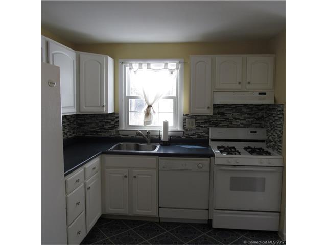 14 Esquire Dr, Manchester, CT 06042