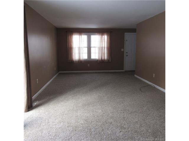 14 Esquire Dr, Manchester, CT 06042