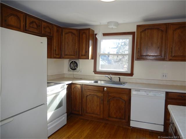 87White St, Manchester, CT 06042