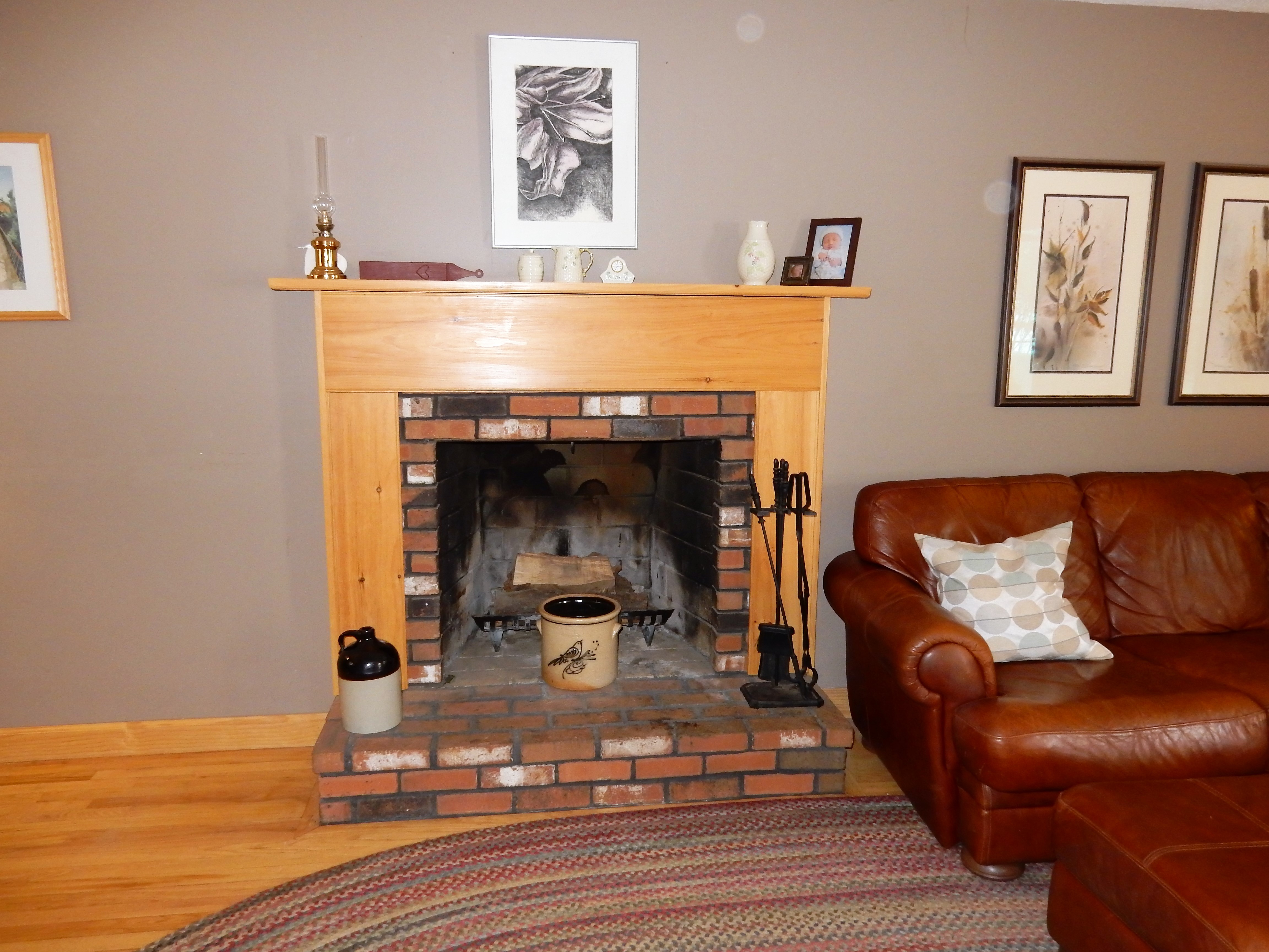 13 Farmington St, Manchester, CT 06042