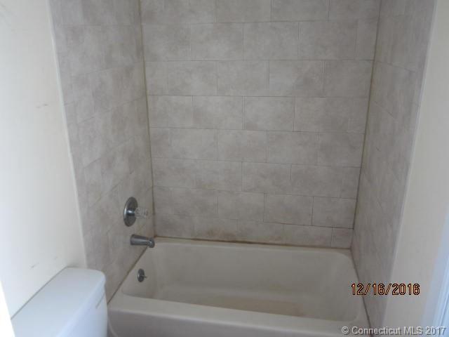 376 Chestnut St, New Britain, CT 06051