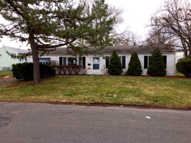 31 Halsey Road, New Britain, CT 06051