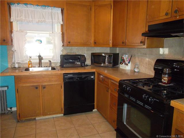 384Glen St, New Britain, CT 06051