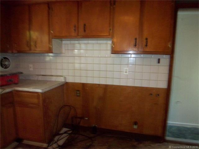 141 City Ave, New Britain, CT 06051